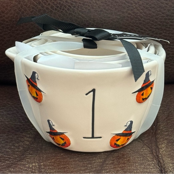 Rae Dunn Pumpkin Witch Halloween Measuring Cup Set - Picture 2 of 8